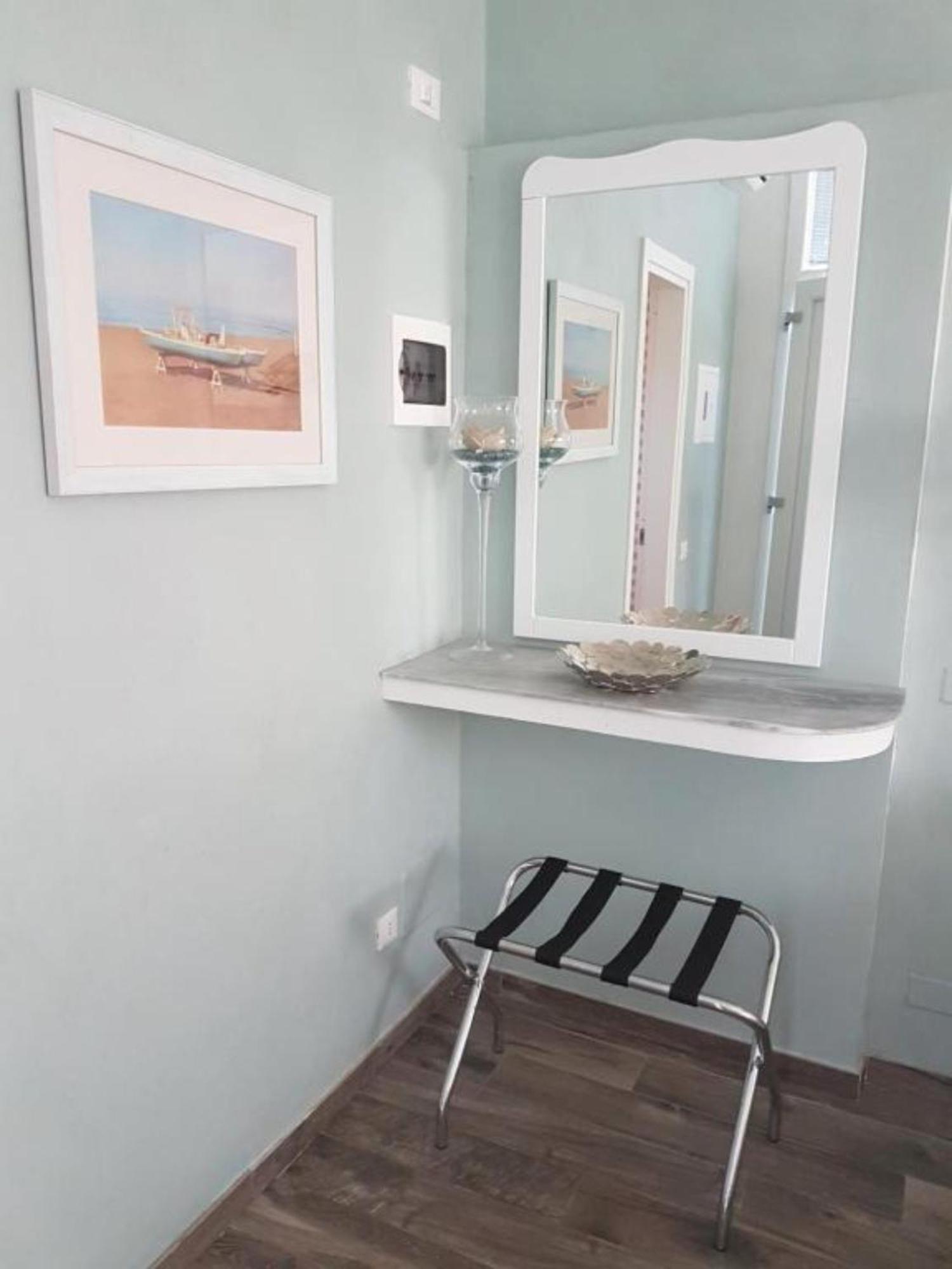 Bed And Breakfast Bagno Venezia Marina Di Carrara Exterior foto